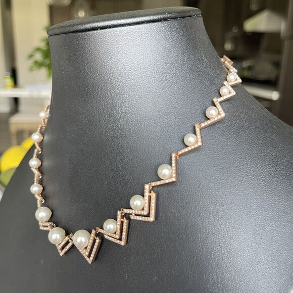 Swarovski Crystal EDIFY All Around Necklace Rose Gold Plated Pearl 16” Length - Picture 2 of 8